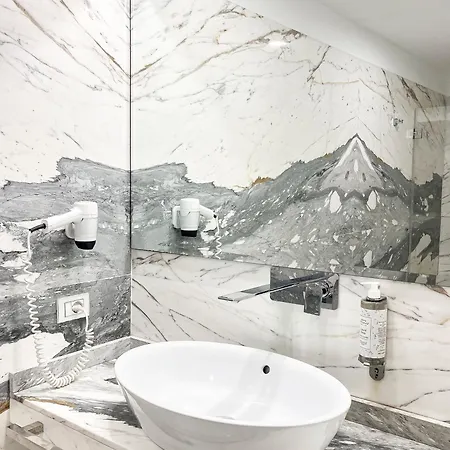 La Scala Hotel 3*